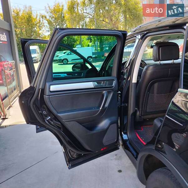 Внедорожник / Кроссовер Volkswagen Touareg 2016 в Коростене фото 15 Внедорожник / Кроссовер Volkswagen Touareg 2016 в Коростене