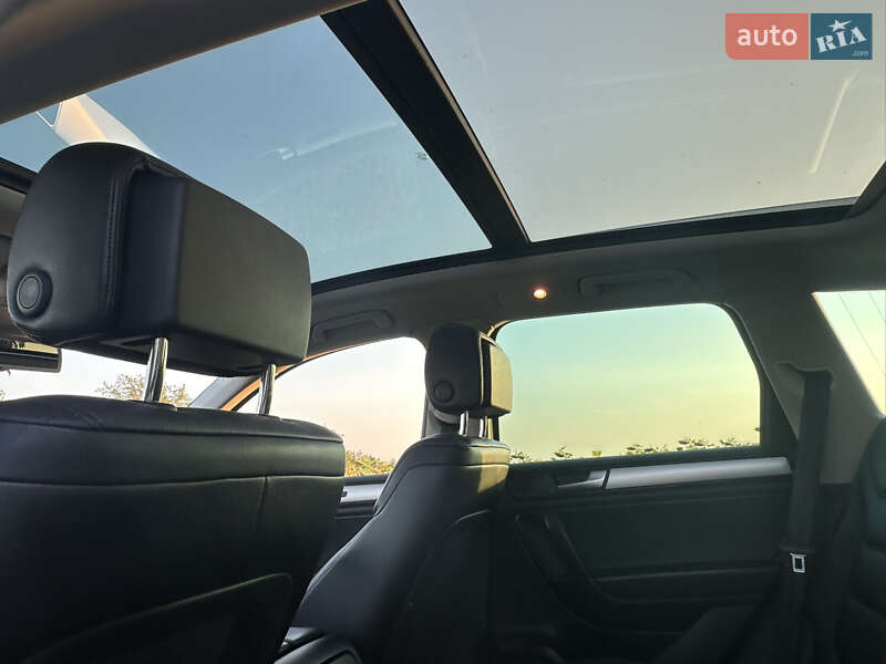 Внедорожник / Кроссовер Volkswagen Touareg 2012 в Подволочиске