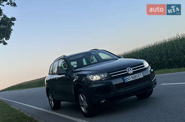 Внедорожник / Кроссовер Volkswagen Touareg 2012 в Подволочиске