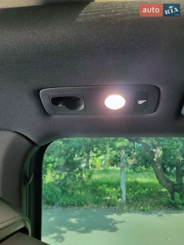 Внедорожник / Кроссовер Volkswagen Touareg 2015 в Херсоне