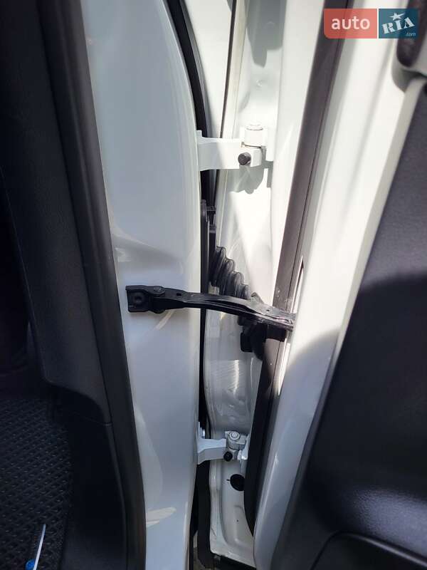 Внедорожник / Кроссовер Volkswagen Touareg 2015 в Херсоне