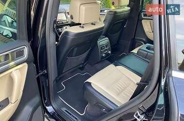 Внедорожник / Кроссовер Volkswagen Touareg 2015 в 