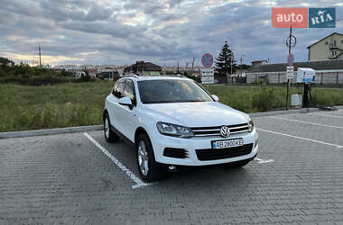 Внедорожник / Кроссовер Volkswagen Touareg 2013 в Виннице