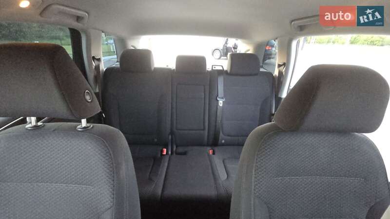 Позашляховик / Кросовер Volkswagen Touareg 2013 в Рівному