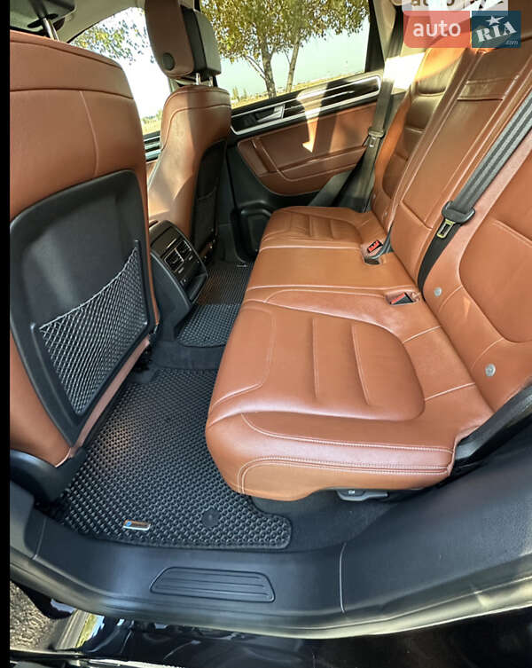 Внедорожник / Кроссовер Volkswagen Touareg 2018 в Днепре