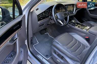 Внедорожник / Кроссовер Volkswagen Touareg 2021 в 