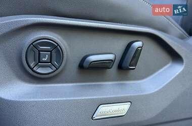 Внедорожник / Кроссовер Volkswagen Touareg 2021 в 