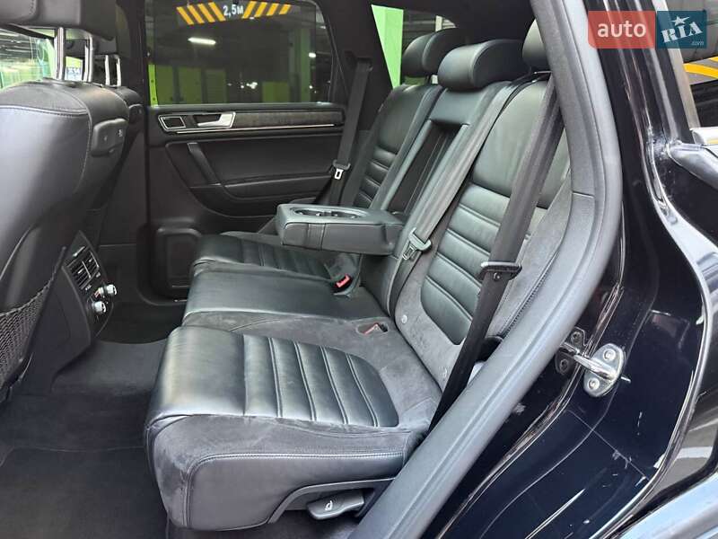 Внедорожник / Кроссовер Volkswagen Touareg 2015 в Киеве фото 10 Внедорожник / Кроссовер Volkswagen Touareg 2015 в Киеве