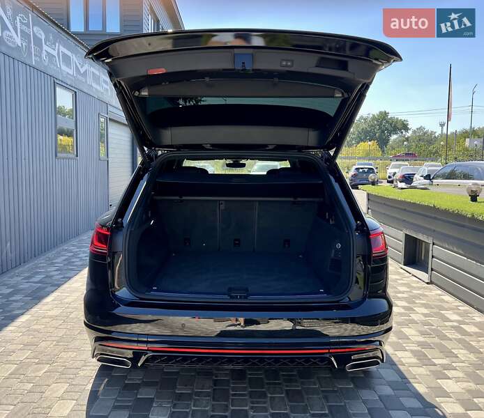 Внедорожник / Кроссовер Volkswagen Touareg 2023 в Киеве