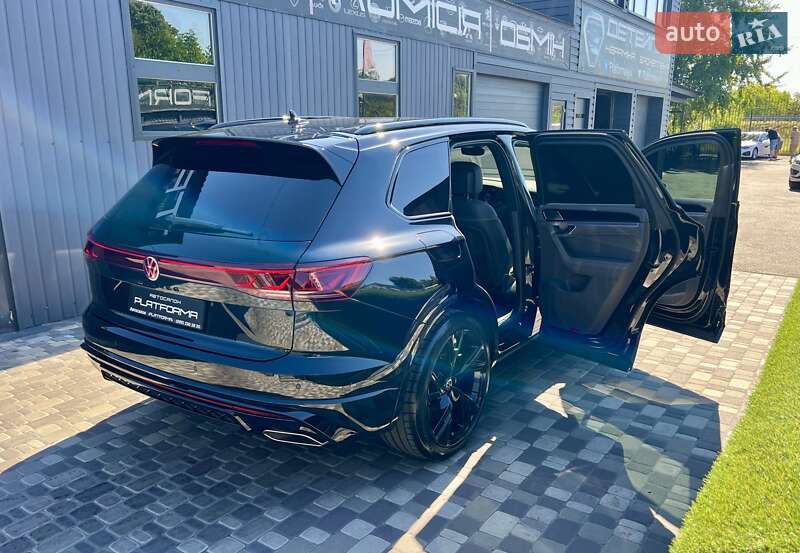 Внедорожник / Кроссовер Volkswagen Touareg 2023 в Киеве