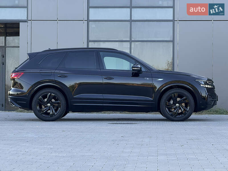 Внедорожник / Кроссовер Volkswagen Touareg 2022 в Черновцах
