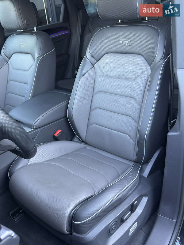 Внедорожник / Кроссовер Volkswagen Touareg 2022 в Черновцах