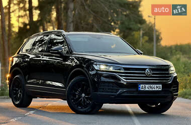 Позашляховик / Кросовер Volkswagen Touareg 2019 в Вінниці
