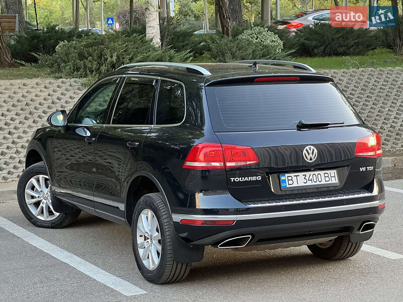 Внедорожник / Кроссовер Volkswagen Touareg 2016 в Одессе