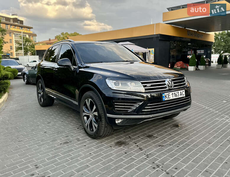 Внедорожник / Кроссовер Volkswagen Touareg 2018 в Днепре