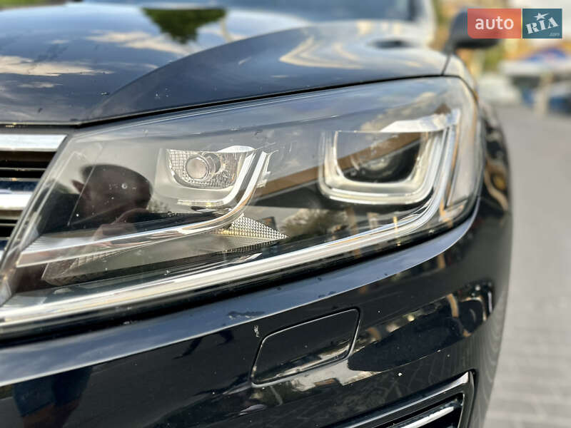 Внедорожник / Кроссовер Volkswagen Touareg 2018 в Днепре