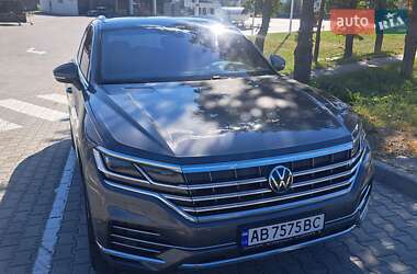 Позашляховик / Кросовер Volkswagen Touareg 2023 в Тульчині