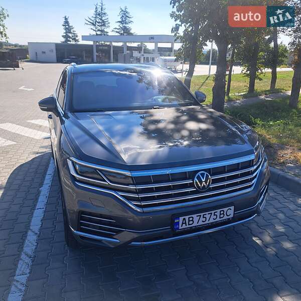 Внедорожник / Кроссовер Volkswagen Touareg 2023 в Тульчине