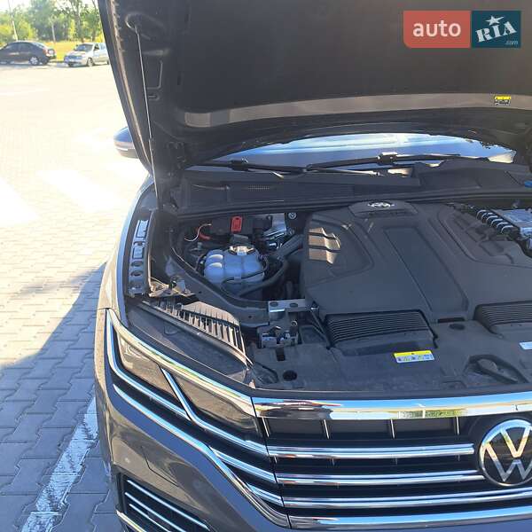 Внедорожник / Кроссовер Volkswagen Touareg 2023 в Тульчине