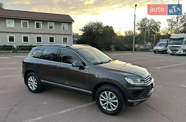 Внедорожник / Кроссовер Volkswagen Touareg 2017 в 