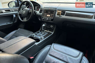 Внедорожник / Кроссовер Volkswagen Touareg 2017 в 