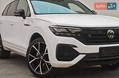 Внедорожник / Кроссовер Volkswagen Touareg 2023 в 