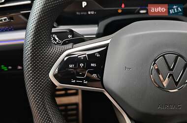 Внедорожник / Кроссовер Volkswagen Touareg 2023 в 