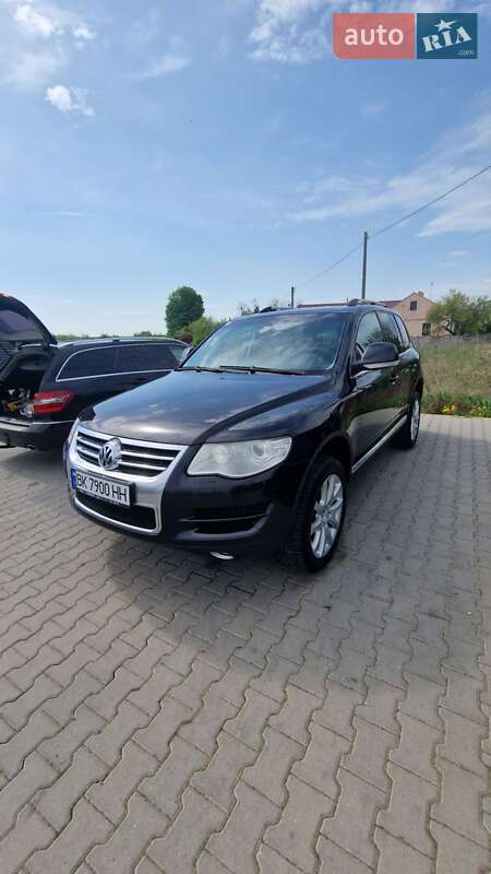 Внедорожник / Кроссовер Volkswagen Touareg 2009 в Радехове