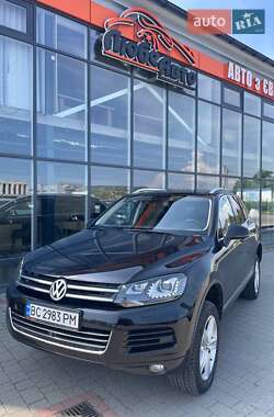 Позашляховик / Кросовер Volkswagen Touareg 2012 в Ужгороді