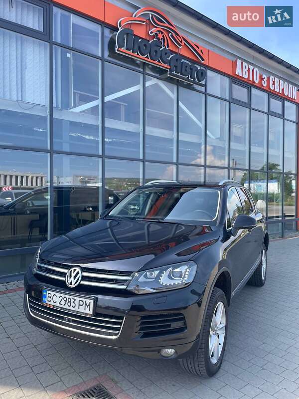 Внедорожник / Кроссовер Volkswagen Touareg 2012 в 