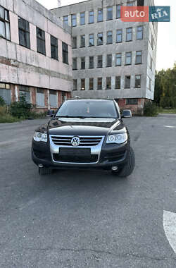 Внедорожник / Кроссовер Volkswagen Touareg 2007 в 