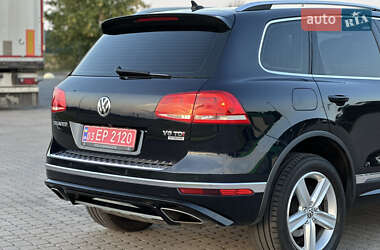 Внедорожник / Кроссовер Volkswagen Touareg 2016 в 