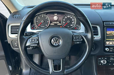 Внедорожник / Кроссовер Volkswagen Touareg 2016 в 