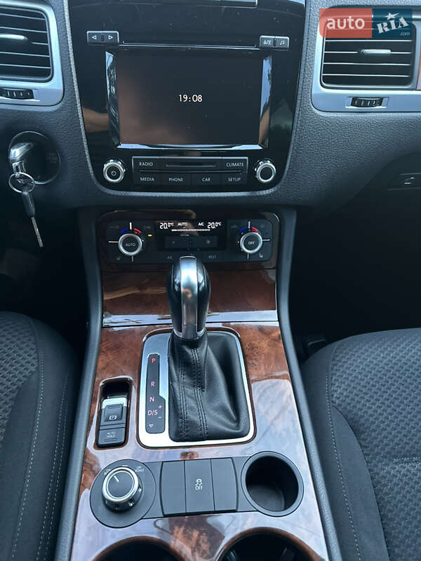 Внедорожник / Кроссовер Volkswagen Touareg 2013 в Одессе фото 18 Внедорожник / Кроссовер Volkswagen Touareg 2013 в Одессе