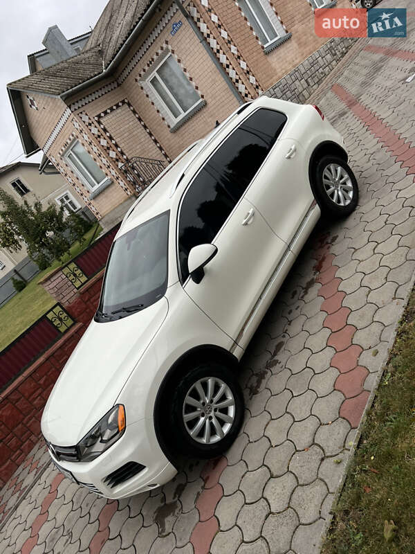 Внедорожник / Кроссовер Volkswagen Touareg 2010 в Теребовле
