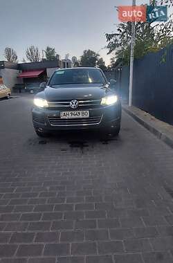Позашляховик / Кросовер Volkswagen Touareg 2012 в Дніпрі