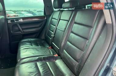 Внедорожник / Кроссовер Volkswagen Touareg 2004 в 