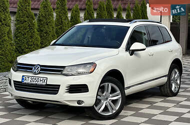 Внедорожник / Кроссовер Volkswagen Touareg 2011 в 