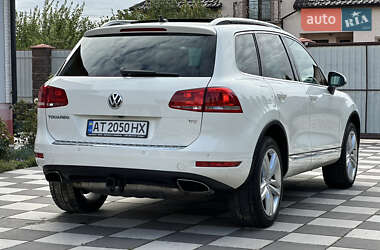 Внедорожник / Кроссовер Volkswagen Touareg 2011 в 