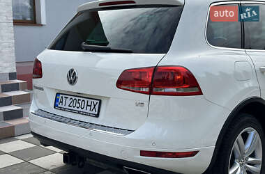 Внедорожник / Кроссовер Volkswagen Touareg 2011 в 