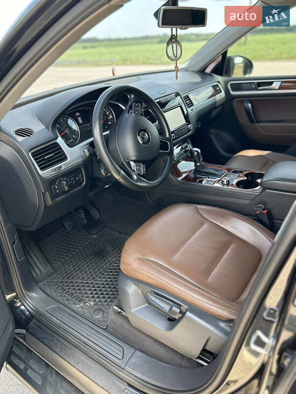 Внедорожник / Кроссовер Volkswagen Touareg 2011 в Кропивницком фото 3 Внедорожник / Кроссовер Volkswagen Touareg 2011 в Кропивницком