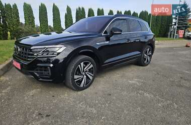 Внедорожник / Кроссовер Volkswagen Touareg 2018 в Дубно
