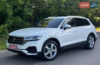 Внедорожник / Кроссовер Volkswagen Touareg 2019 в Львове