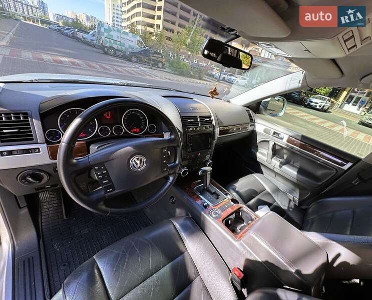 Позашляховик / Кросовер Volkswagen Touareg 2007 в Києві фото 13 Позашляховик / Кросовер Volkswagen Touareg 2007 в Києві