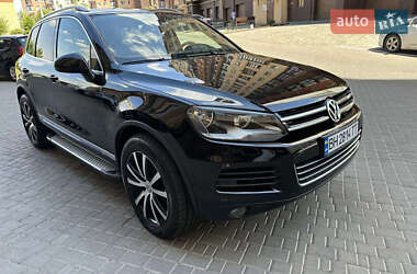 Внедорожник / Кроссовер Volkswagen Touareg 2012 в Одессе
