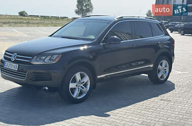 Позашляховик / Кросовер Volkswagen Touareg 2014 в Черкасах