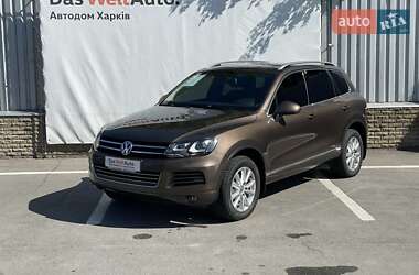 Позашляховик / Кросовер Volkswagen Touareg 2014 в Харкові