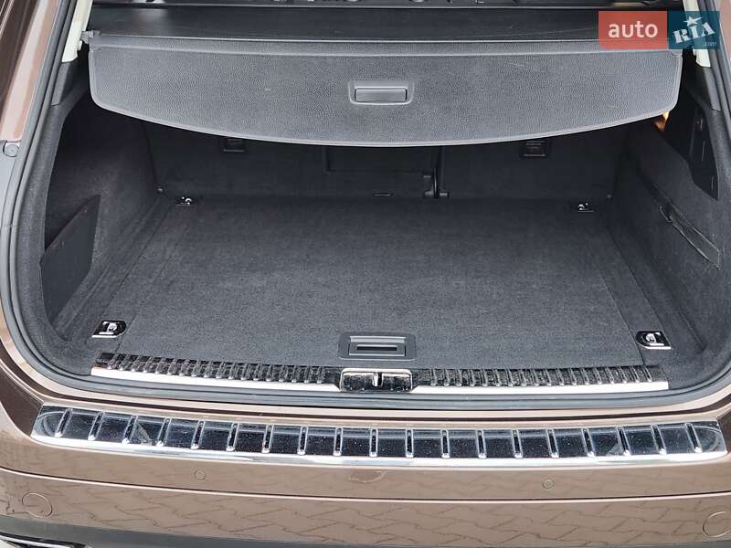 Внедорожник / Кроссовер Volkswagen Touareg 2012 в Виннице