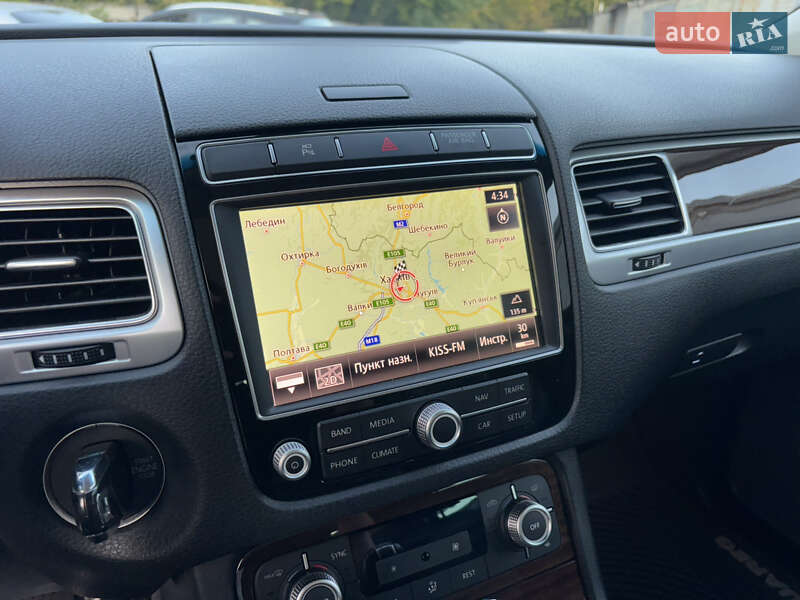 Внедорожник / Кроссовер Volkswagen Touareg 2015 в Харькове