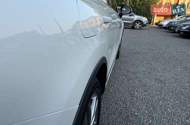 Внедорожник / Кроссовер Volkswagen Touareg 2014 в 